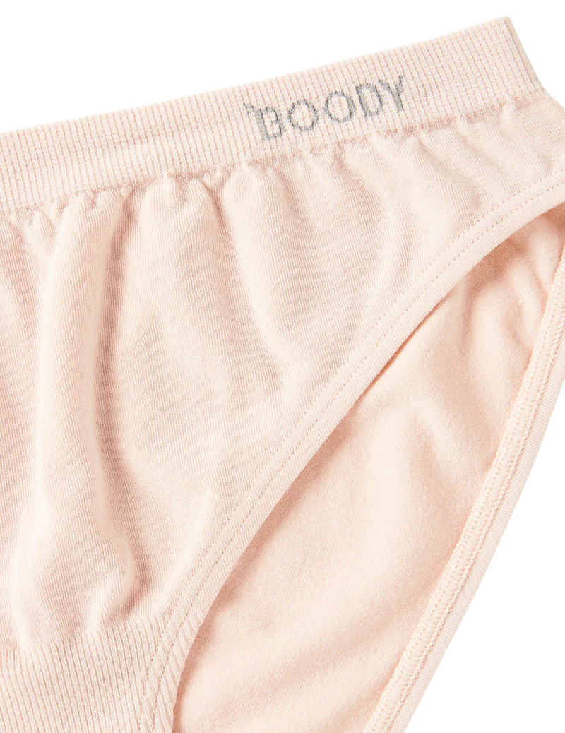 BOODY クラシック ビキニ NUDE 肌色 薄ピンク ブーディー 下着 ショーツ パンツ オーガニック バンブー 人気 肌に優しい 地球に優しい ストレスフリー 冷え性 boodyjapan サイズ#boody エシカル